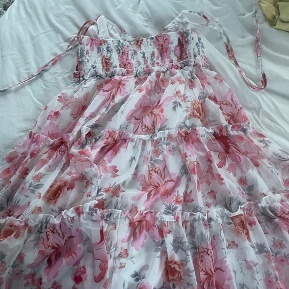 Floral Dress ( never worn) - Picture 2 of 2